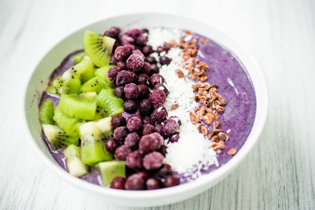 Sweetly Splendid - Blueberry Banana Smoothie Bowl