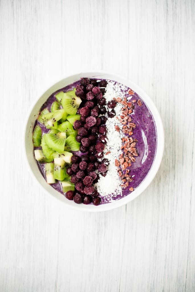 Sweetly Splendid - Blueberry Banana Smoothie Bowl