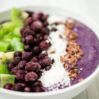 Sweetly Splendid - Blueberry Banana Smoothie Bowl