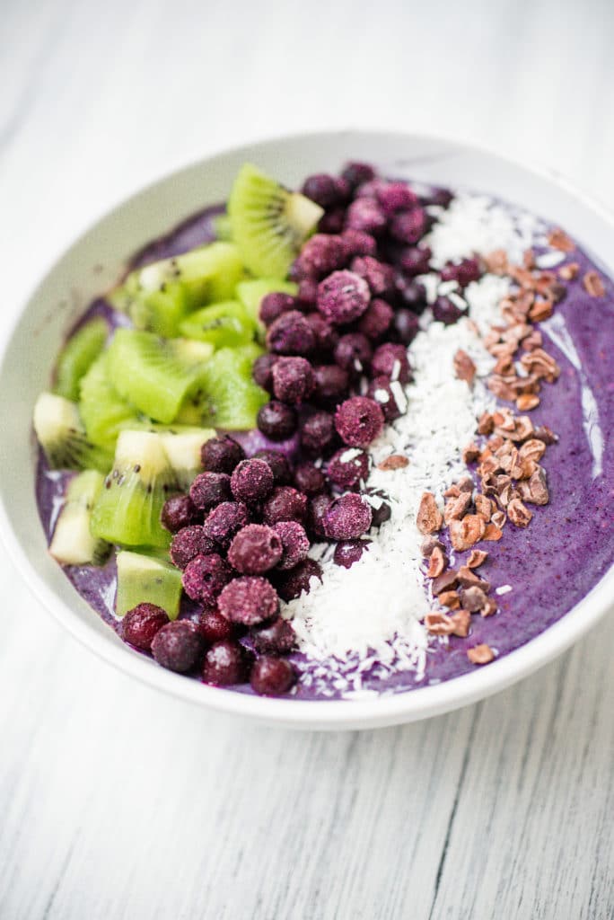 Sweetly Splendid - Blueberry Banana Smoothie Bowl
