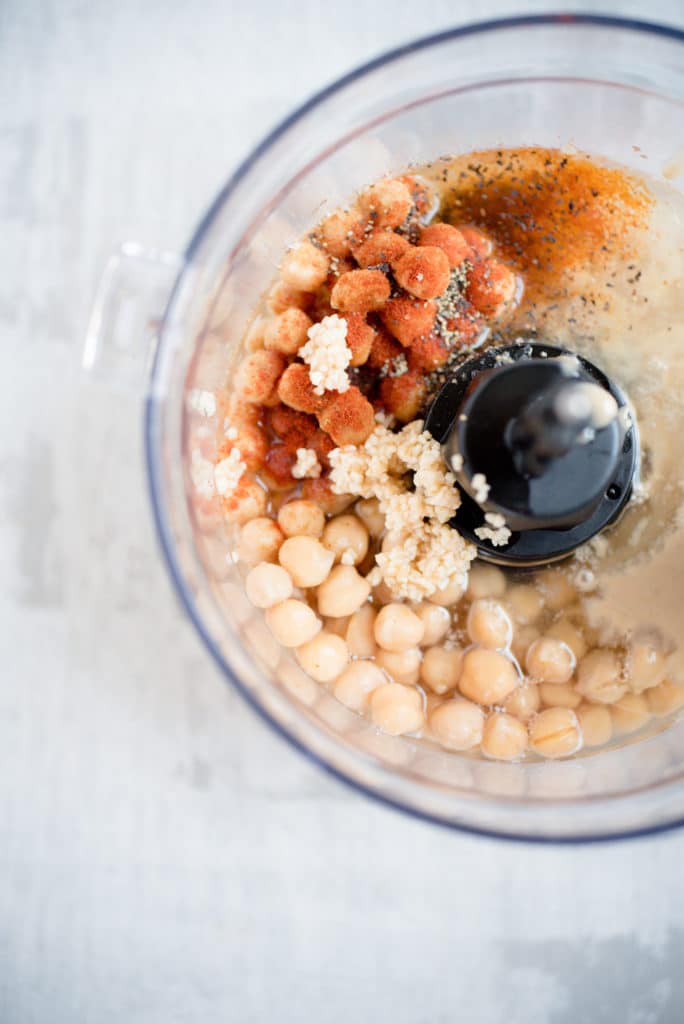 Easy Homemade Hummus - Sweetly Splendid