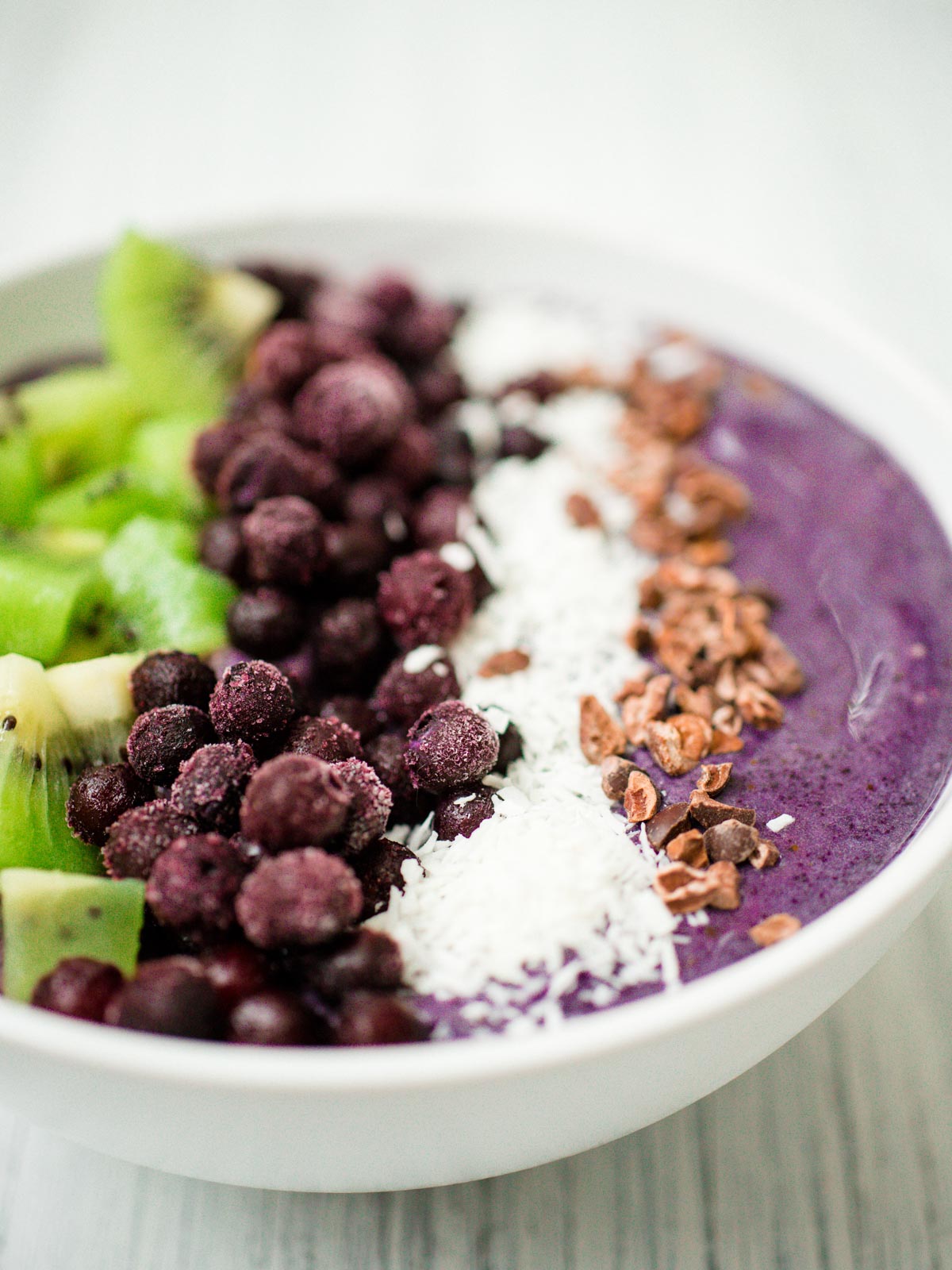 Blueberry Banana Smoothie Bowl - Sweetly Splendid