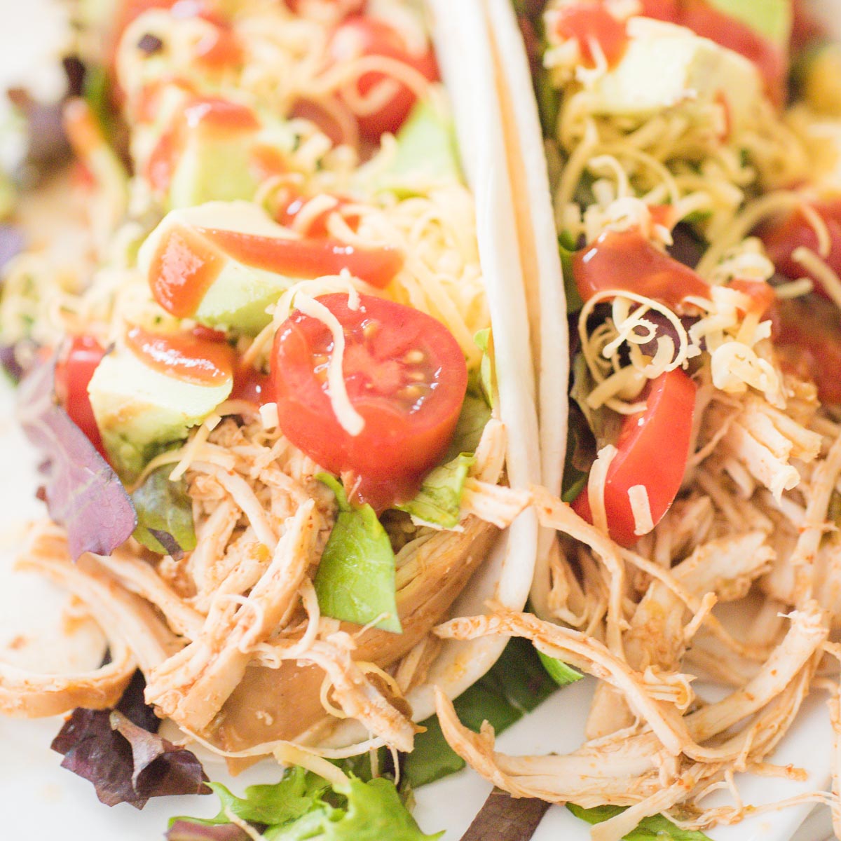 chicken tacos with toppings