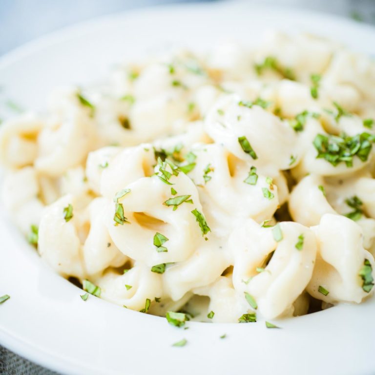 Creamy Roasted Garlic Alfredo Sauce with Basil Sweetly Splendid