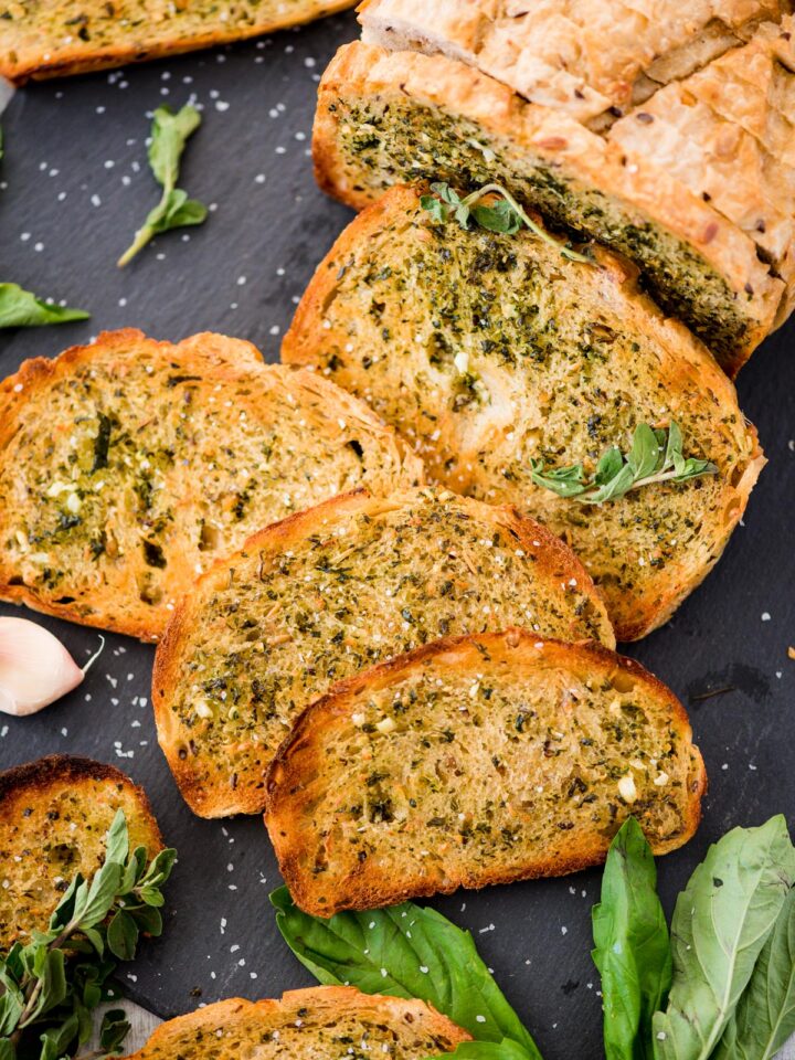 Easy Homemade Garlic Bread From Sliced Bread Sweetly Splendid easy-homemade-garlic-bread-from-sliced-bread-sweetly-splendid