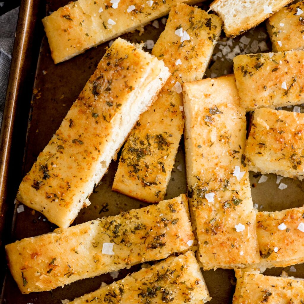 Quick & Easy Pillsbury Garlic Knots Sweetly Splendid