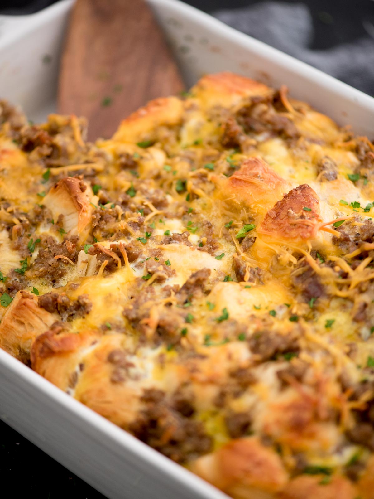 4-Ingredient Breakfast Casserole with Biscuits - Sweetly Splendid