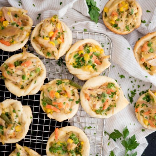 Mini Chicken Pot Pies (only 4 ingredients) Sweetly Splendid
