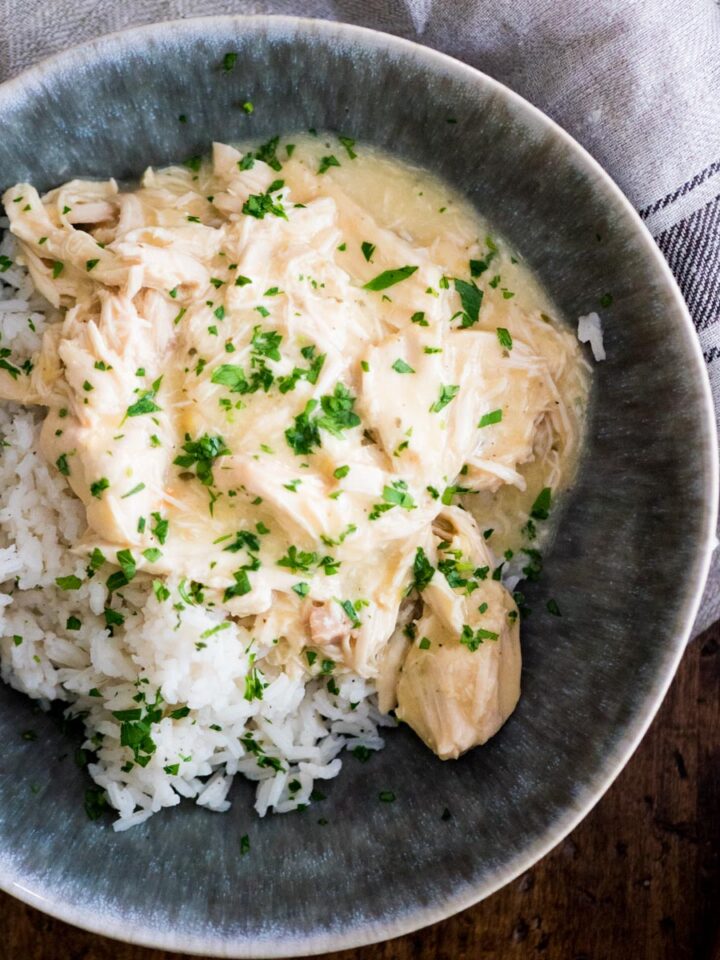 Easy Chicken And White Bean Chili Sweetly Splendid