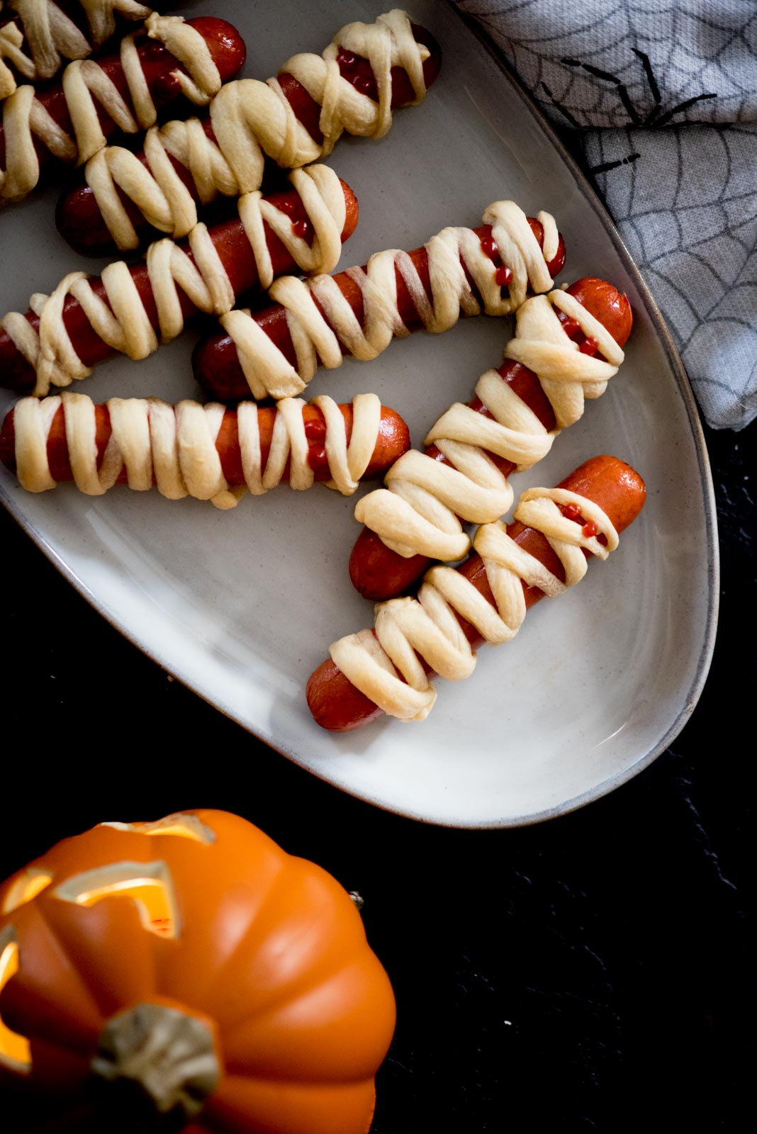 mummy-pigs-in-a-blanket-sweetly-splendid