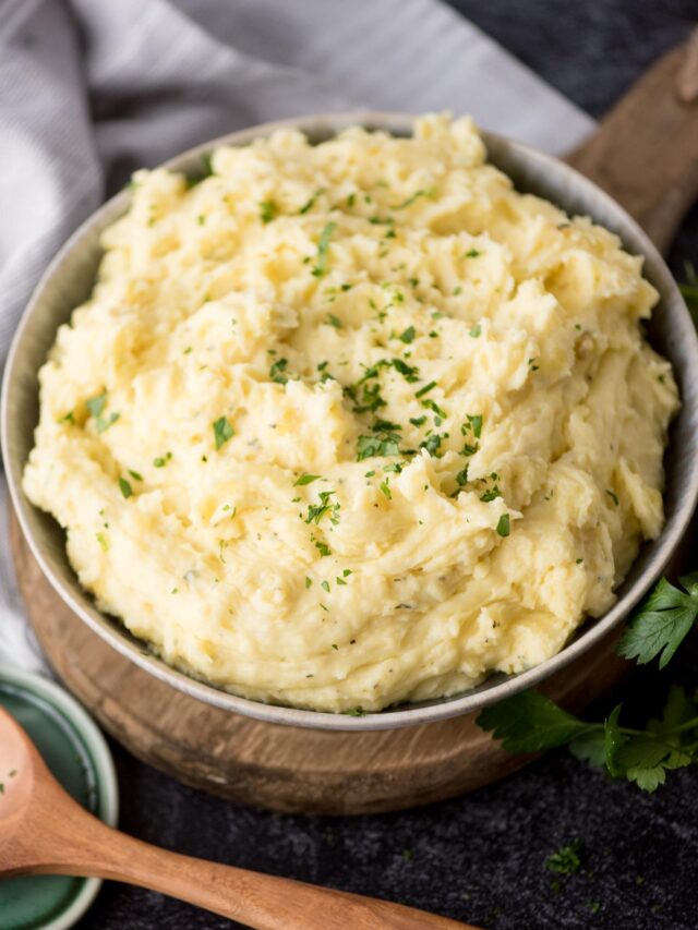 Perfect Creamy Boursin Cheese Mashed Potatoes - Sweetly Splendid