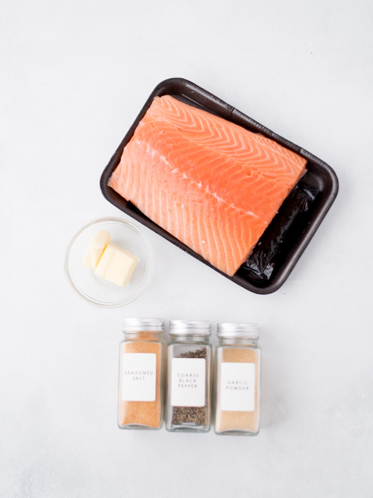 ingredients to make baked salmon in foil