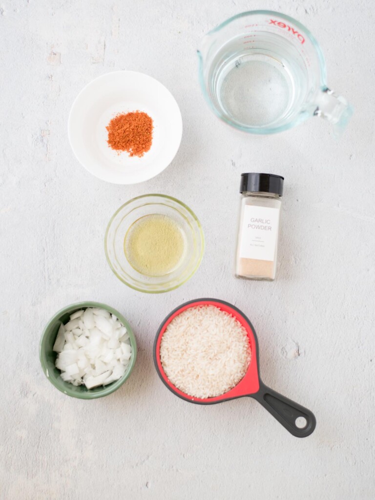 Homemade Spanish Rice (Easy Restaurant Style) - Sweetly Splendid