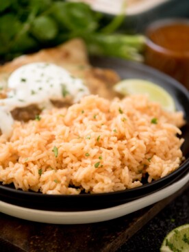 Homemade Spanish Rice (Easy Restaurant Style) - Sweetly Splendid